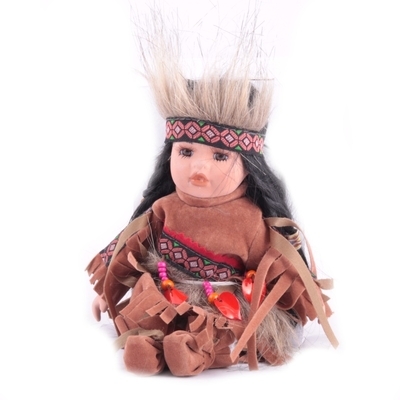 Porcelánová panenka indiánka Nokosi 15 cm