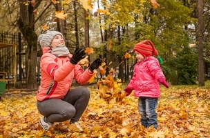 Dětská podzimní móda: nezbytné hřejivé legíny